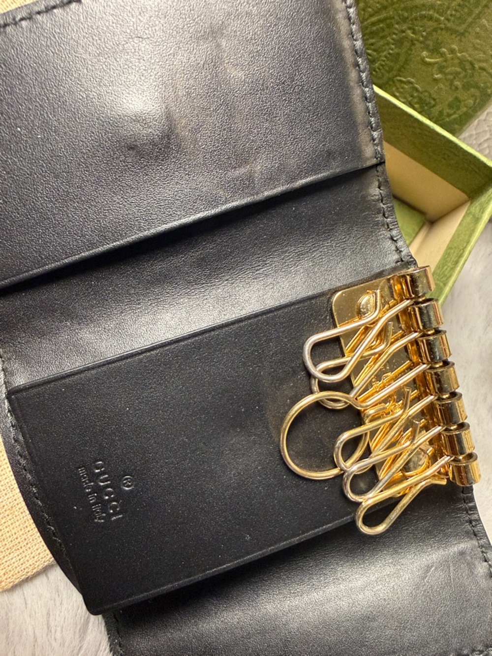 Gucci Black Embossed GG Card Case with Gold Interlocking G - Picture 6 of 10